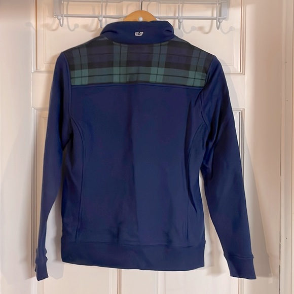 Never worn Vineyard Vines shep shirt - Picture 2 of 3